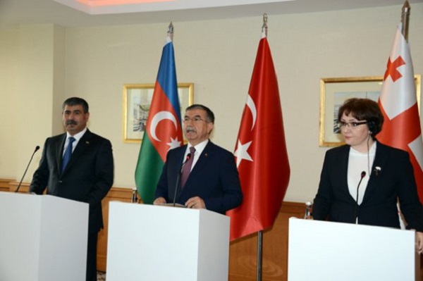 Министры обороны Азербайджана, Турции и Грузии встретятся в Батуми